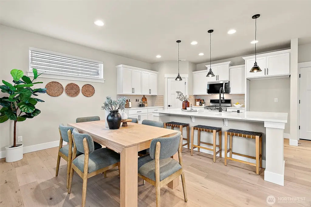 15604 SE 257th Place Covington WA 98042