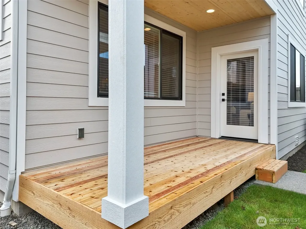 15604 SE 257th Place Covington WA 98042