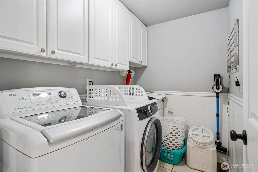4957 Lakeview Place SE Port Orchard WA 98367