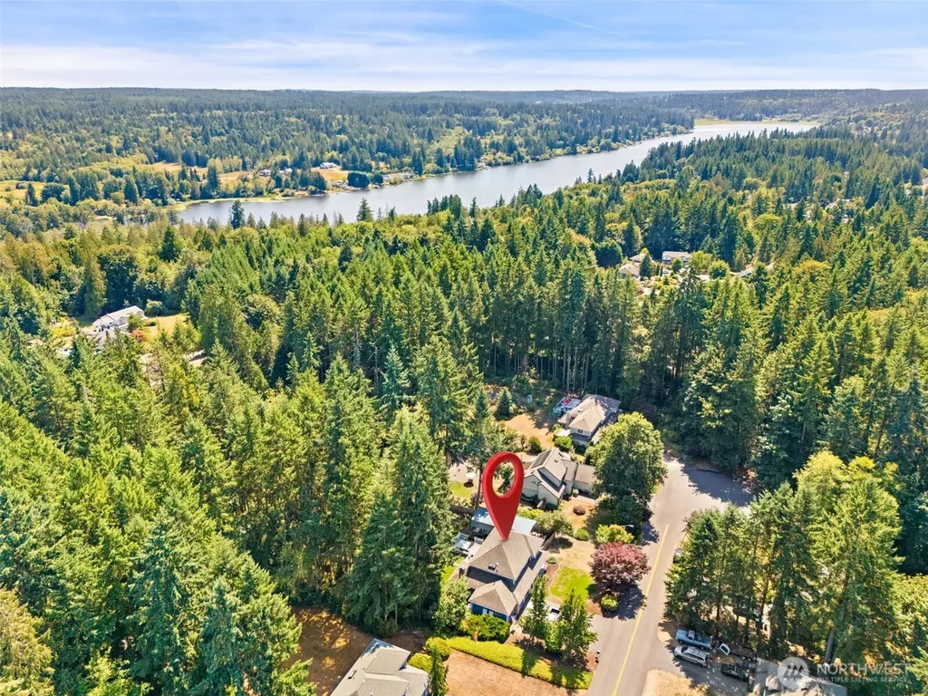 4957 Lakeview Place SE Port Orchard WA 98367