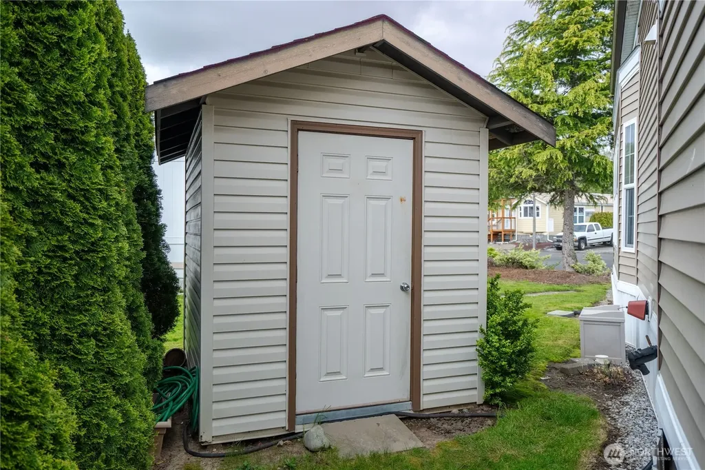 4751 Birch Bay Lynden Road Blaine WA 98230