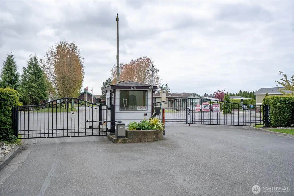 4751 Birch Bay Lynden Road Blaine WA 98230