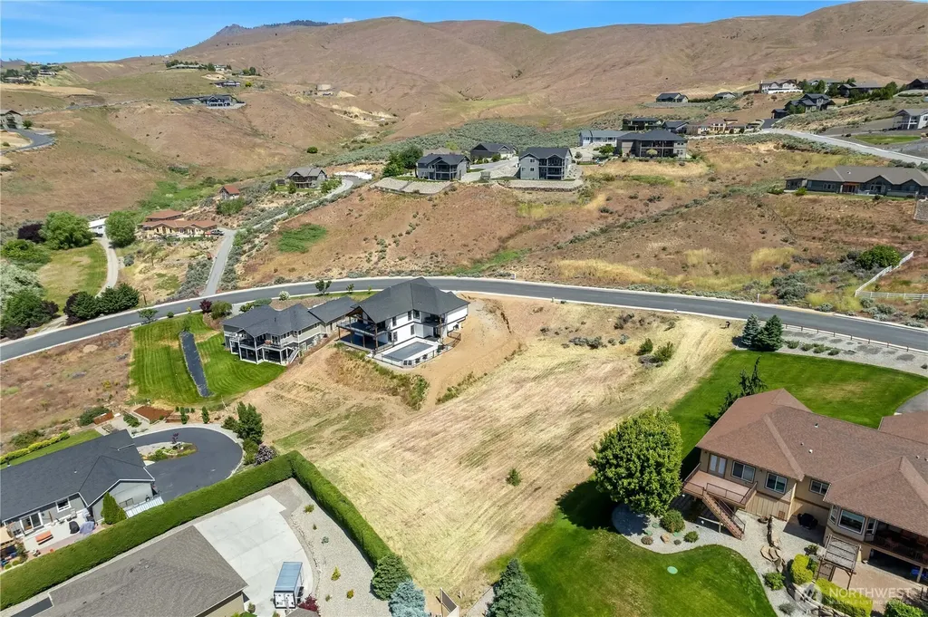 443 W Rolling Hills Lane Wenatchee WA 98801