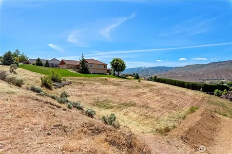 443 W Rolling Hills Lane Wenatchee WA 98801