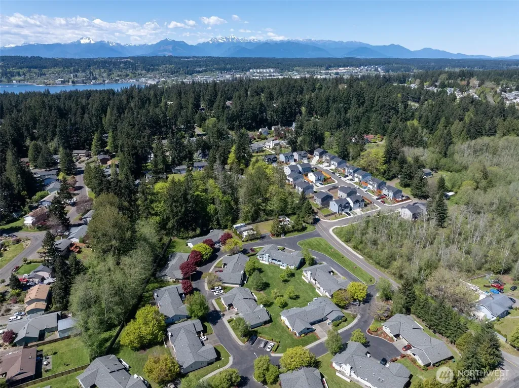 902 NW Leisure Lane Bremerton WA 98311