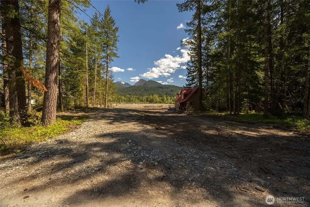 103 Maple Place Packwood WA 98361