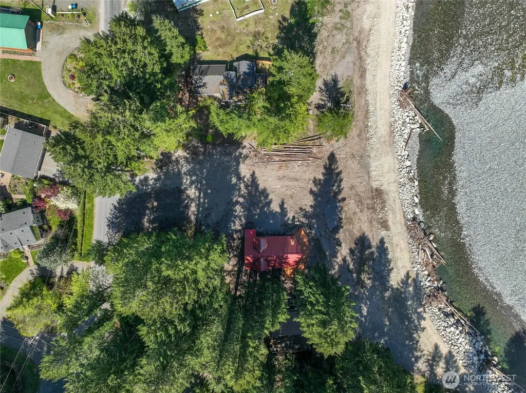 103 Maple Place Packwood WA 98361