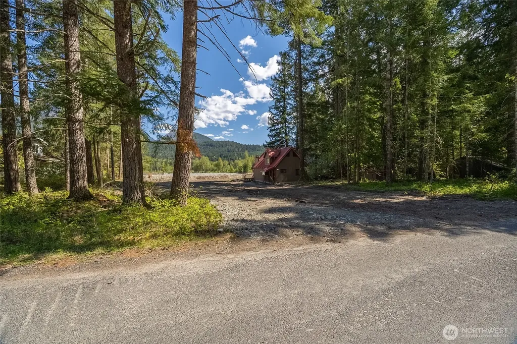 103 Maple Place Packwood WA 98361