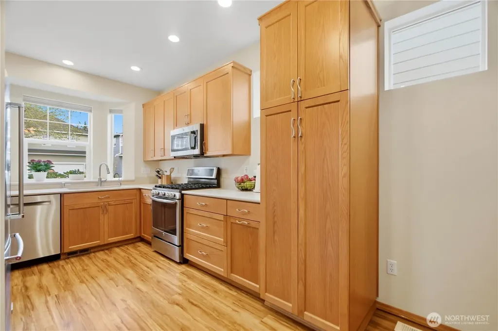24713 233rd Place SE Maple Valley WA 98038