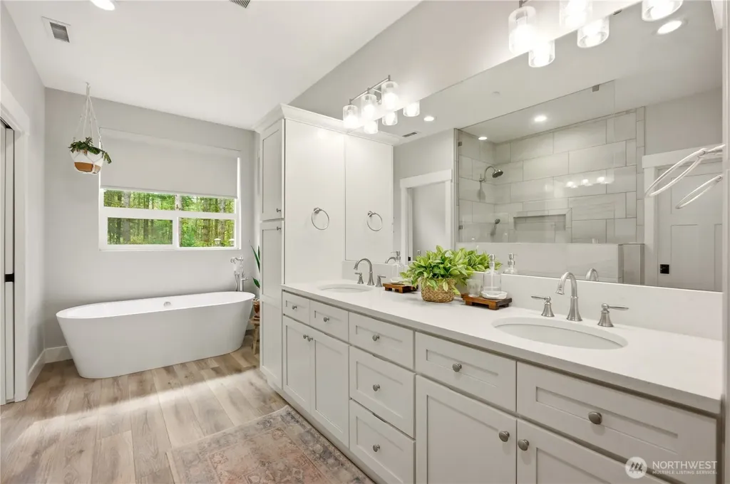 29615 SE 361st Place Enumclaw WA 98022