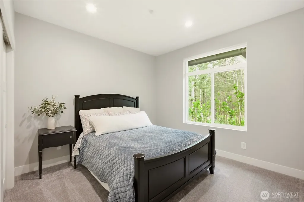 29615 SE 361st Place Enumclaw WA 98022