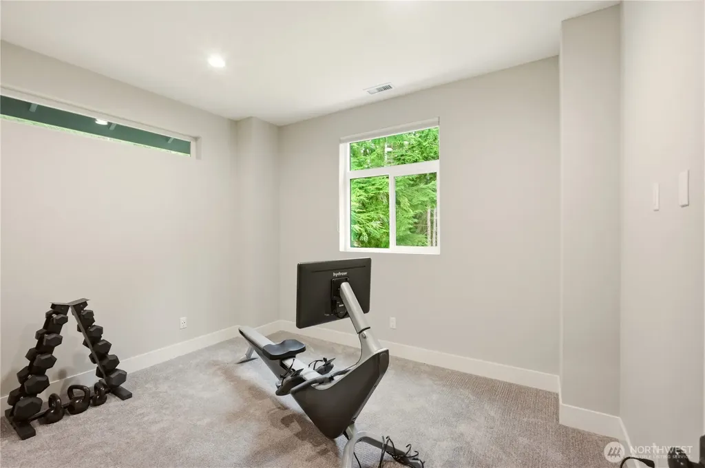 29615 SE 361st Place Enumclaw WA 98022