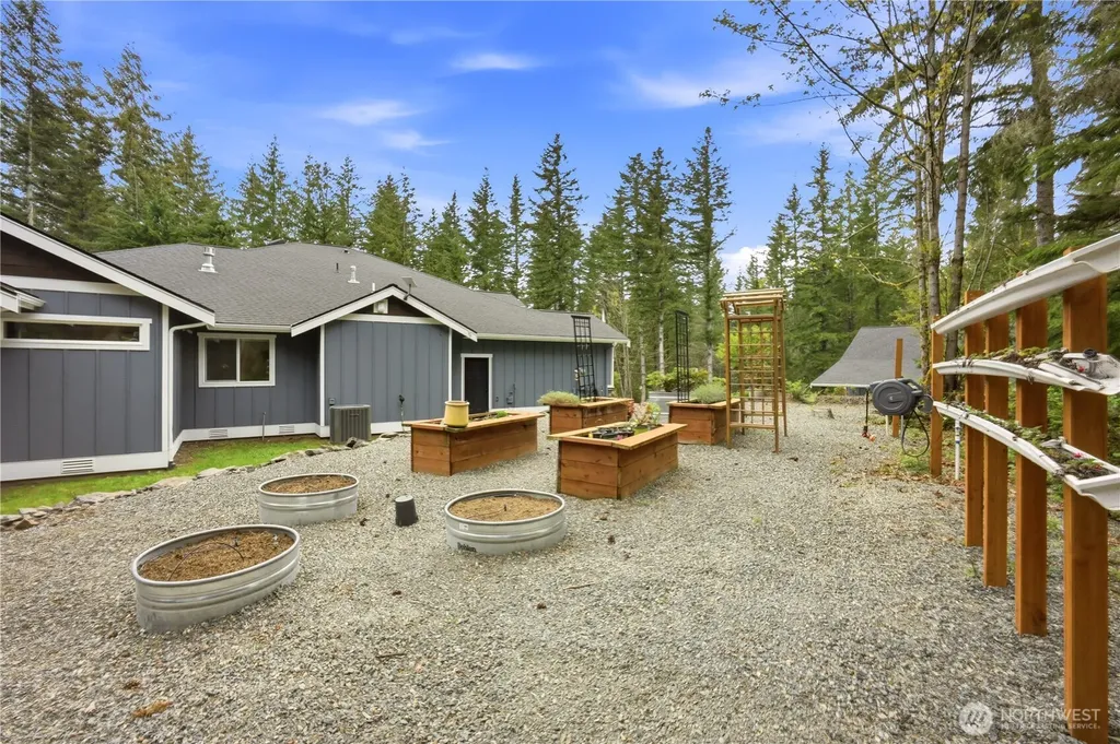 29615 SE 361st Place Enumclaw WA 98022