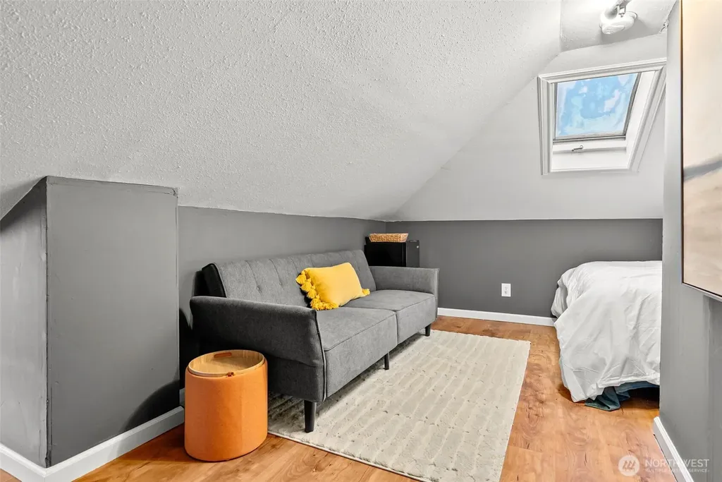 809 Sumner Avenue Sumner WA 98390