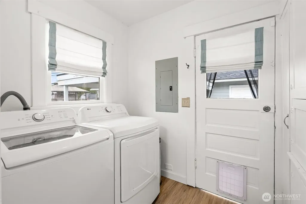 809 Sumner Avenue Sumner WA 98390