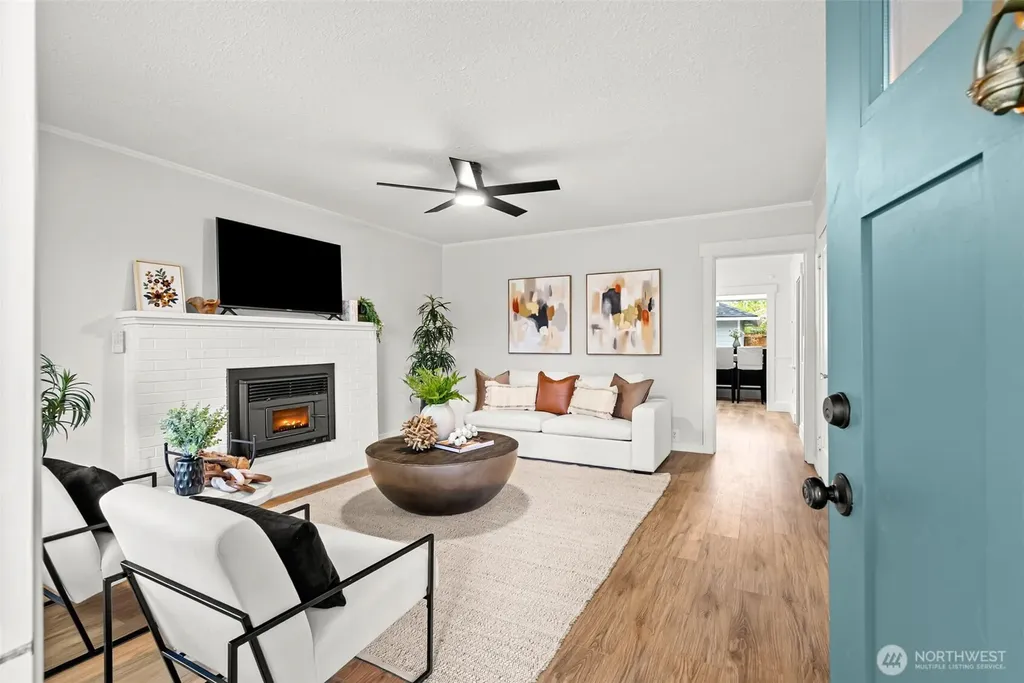 809 Sumner Avenue Sumner WA 98390