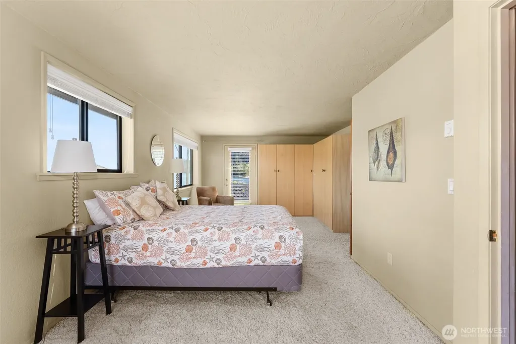 8331 E State Route 106 Union WA 98592