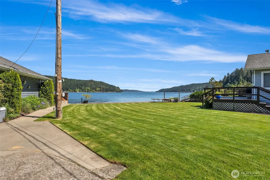 8331 E State Route 106 Union WA 98592
