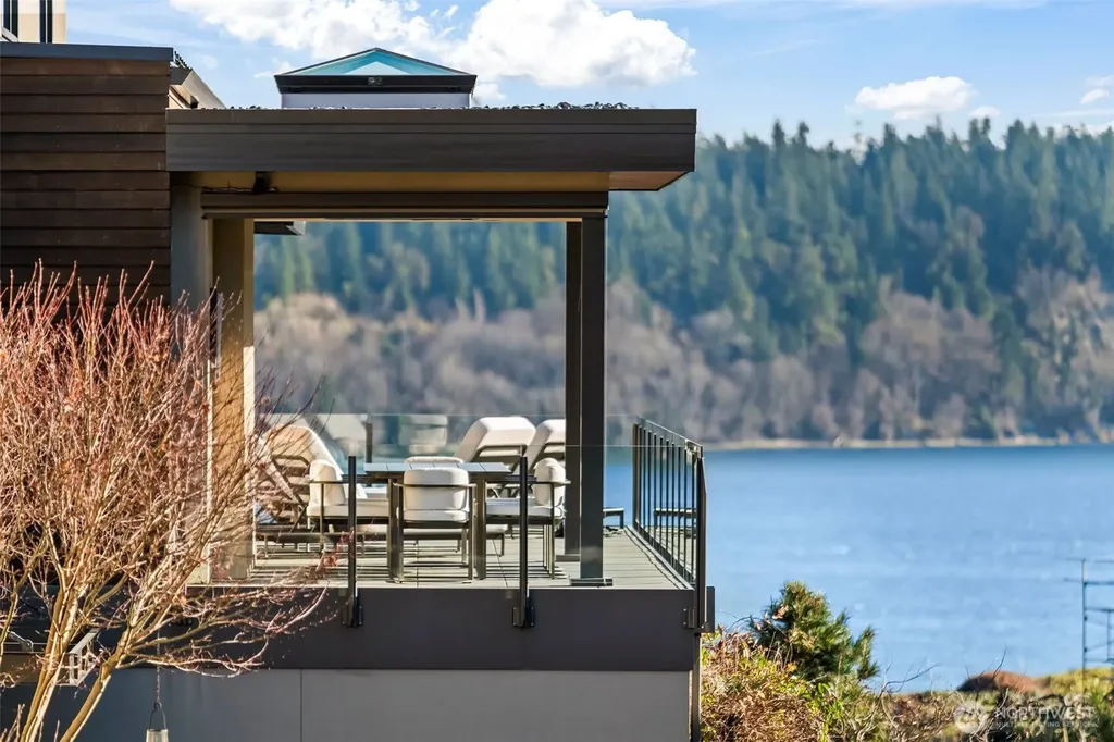 5809 Reid Drive NW Gig Harbor WA 98335