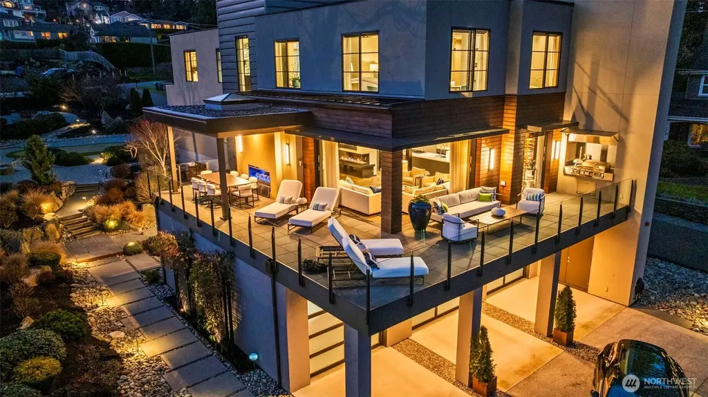5809 Reid Drive NW Gig Harbor WA 98335