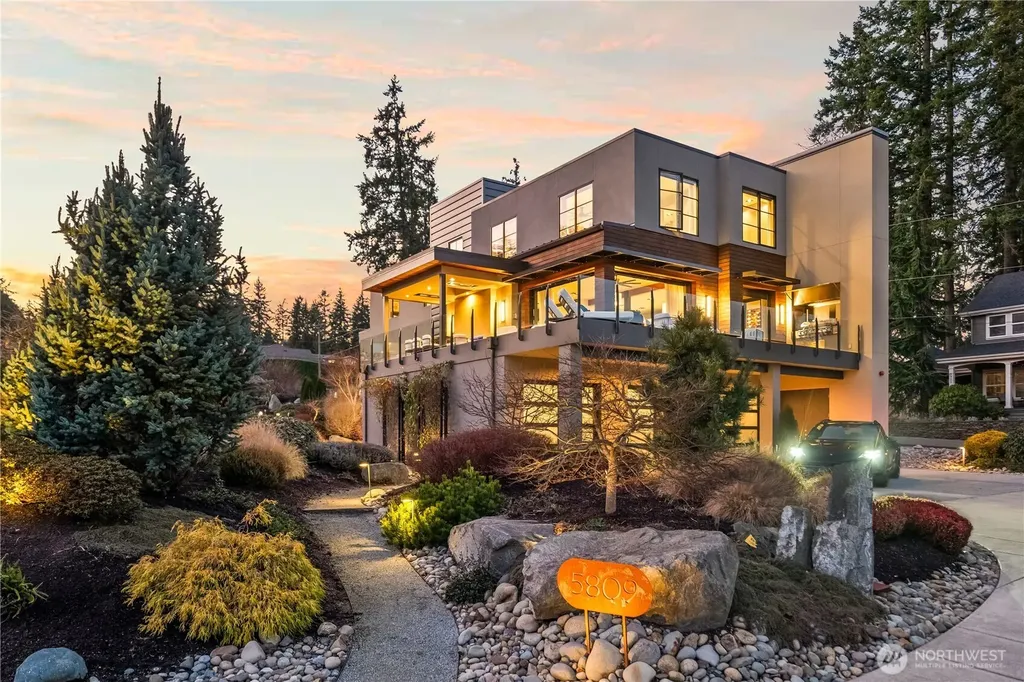 5809 Reid Drive NW Gig Harbor WA 98335