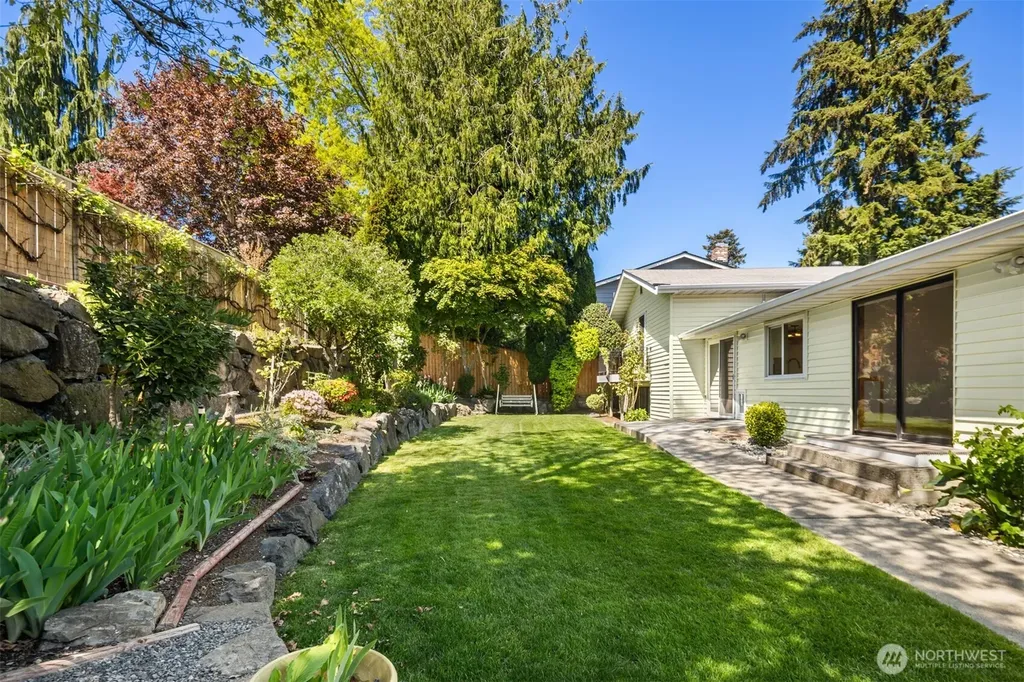 20027 106th Avenue NE Bothell WA 98011