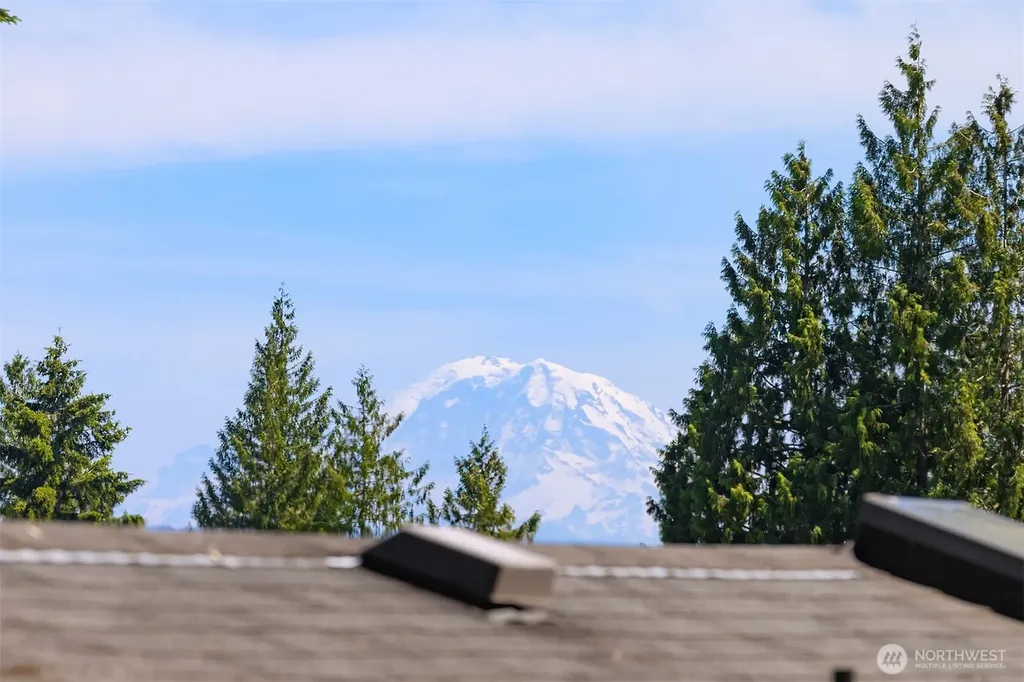 20027 106th Avenue NE Bothell WA 98011