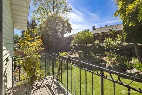 20027 106th Avenue NE Bothell WA 98011