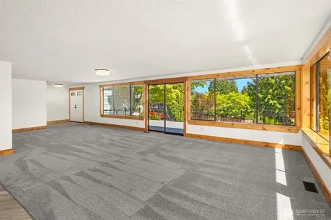 20027 106th Avenue NE Bothell WA 98011