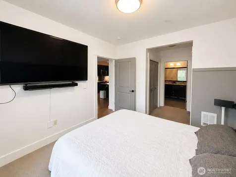 699 John Street Seattle WA 98109