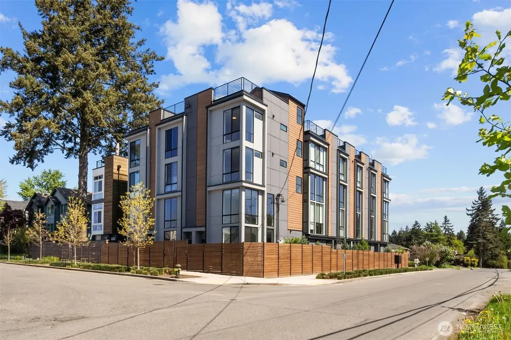 12000 31st Avenue NE Seattle WA 98125