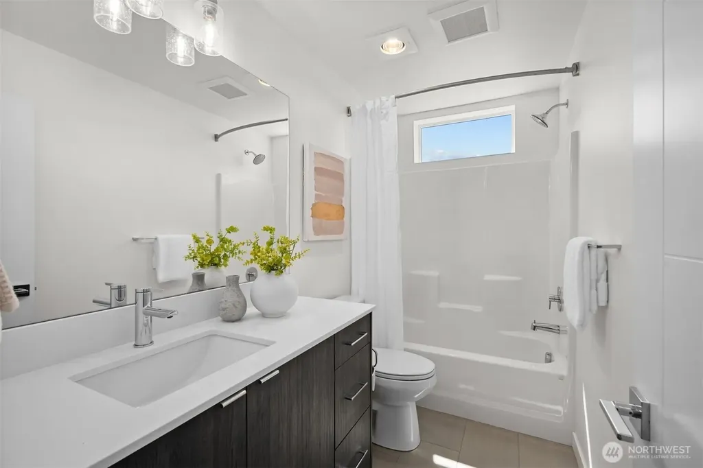 12000 31st Avenue NE Seattle WA 98125