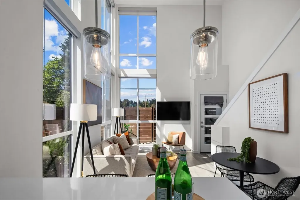 12000 31st Avenue NE Seattle WA 98125