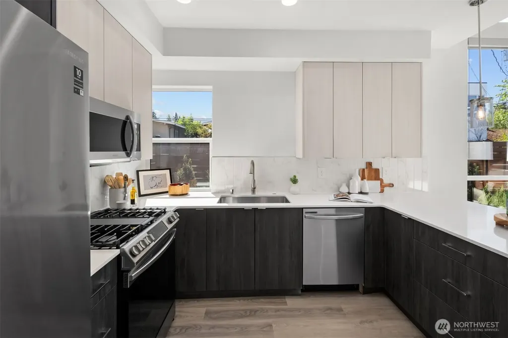 12000 31st Avenue NE Seattle WA 98125