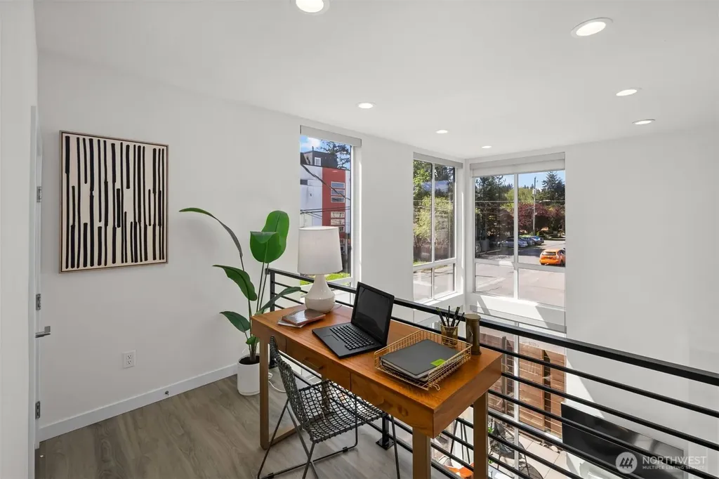 12000 31st Avenue NE Seattle WA 98125