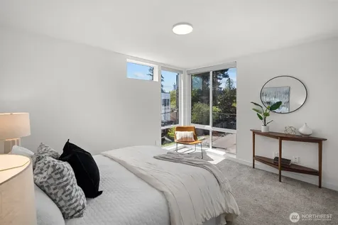 12000 31st Avenue NE Seattle WA 98125
