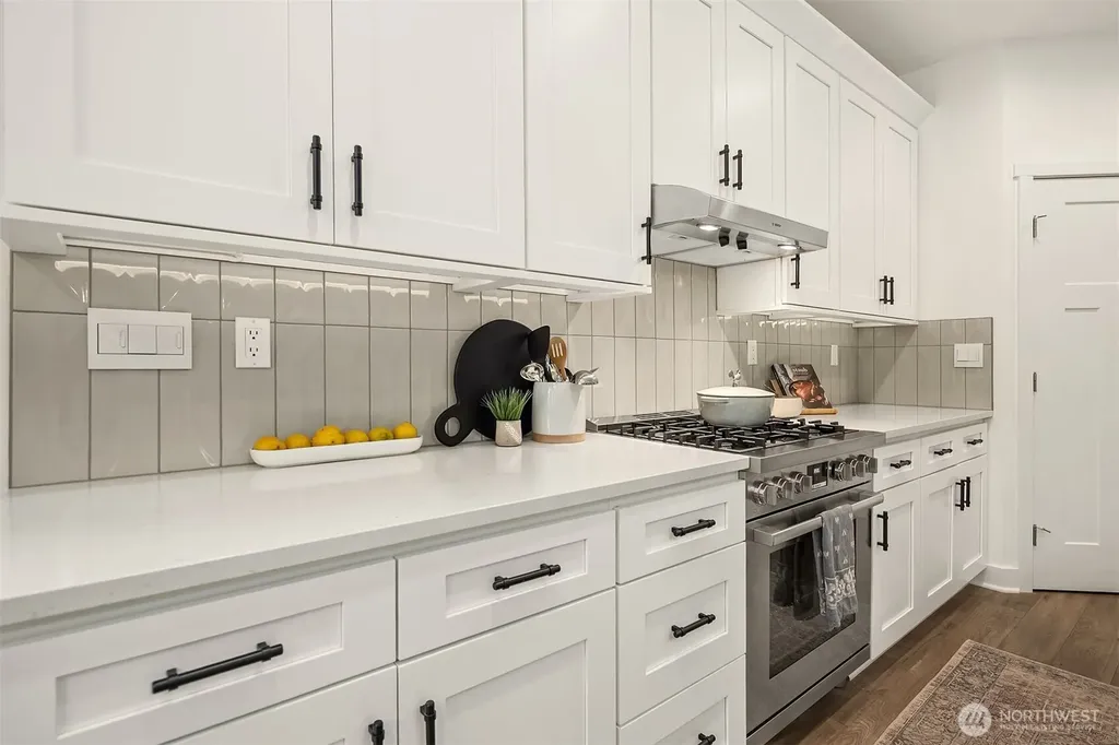 5672 Garibaldi Way Blaine WA 98230