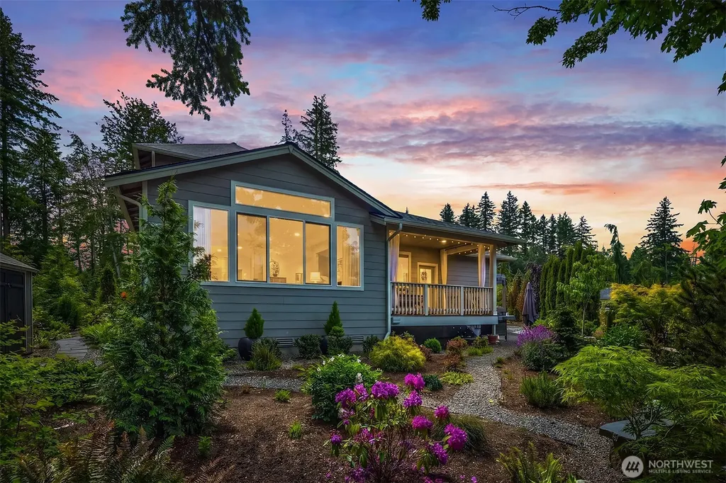 5672 Garibaldi Way Blaine WA 98230