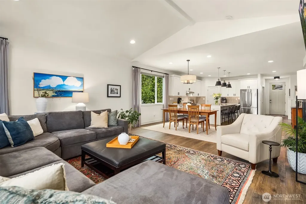 5672 Garibaldi Way Blaine WA 98230