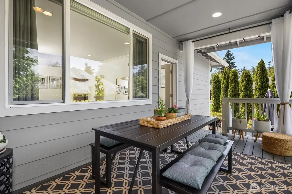 5672 Garibaldi Way Blaine WA 98230