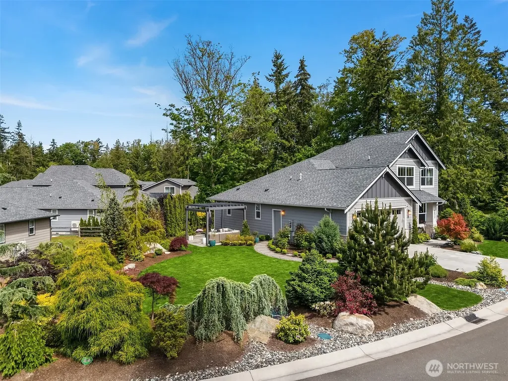 5672 Garibaldi Way Blaine WA 98230