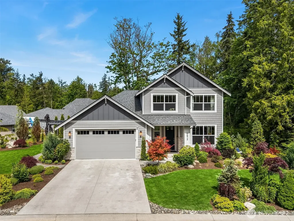 5672 Garibaldi Way Blaine WA 98230