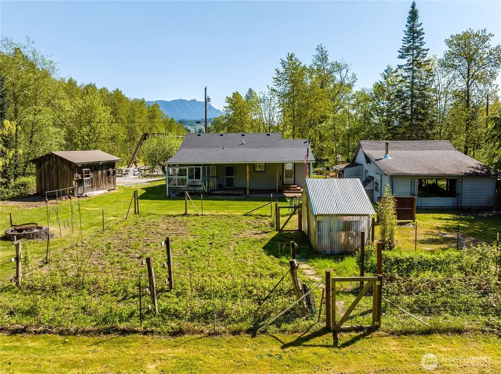 30212 Lake Cavanaugh Road Arlington WA 98223