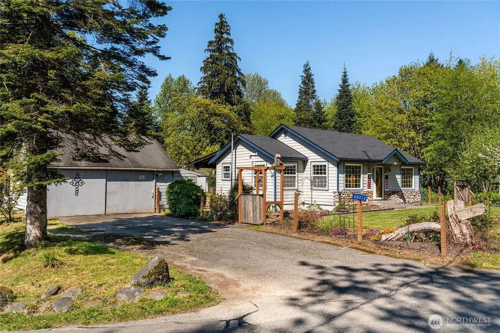 30212 Lake Cavanaugh Road Arlington WA 98223