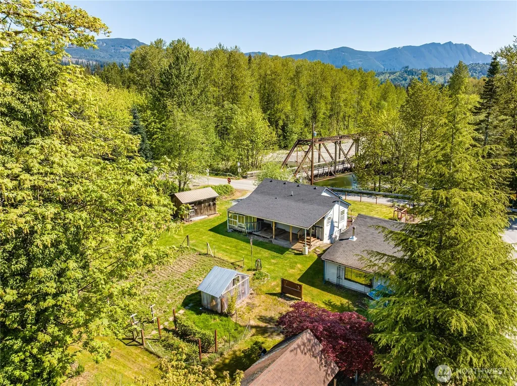 30212 Lake Cavanaugh Road Arlington WA 98223