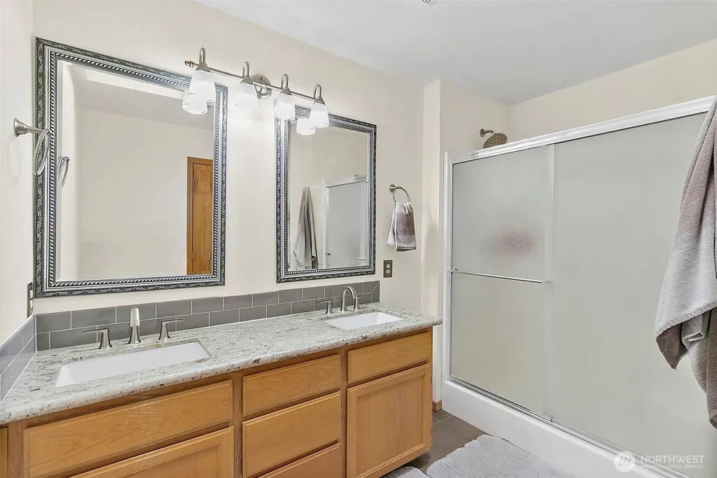 18812 93rd Avenue E Puyallup WA 98375