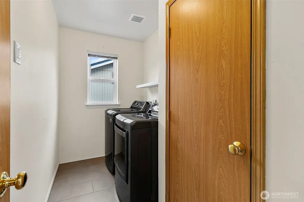 18812 93rd Avenue E Puyallup WA 98375