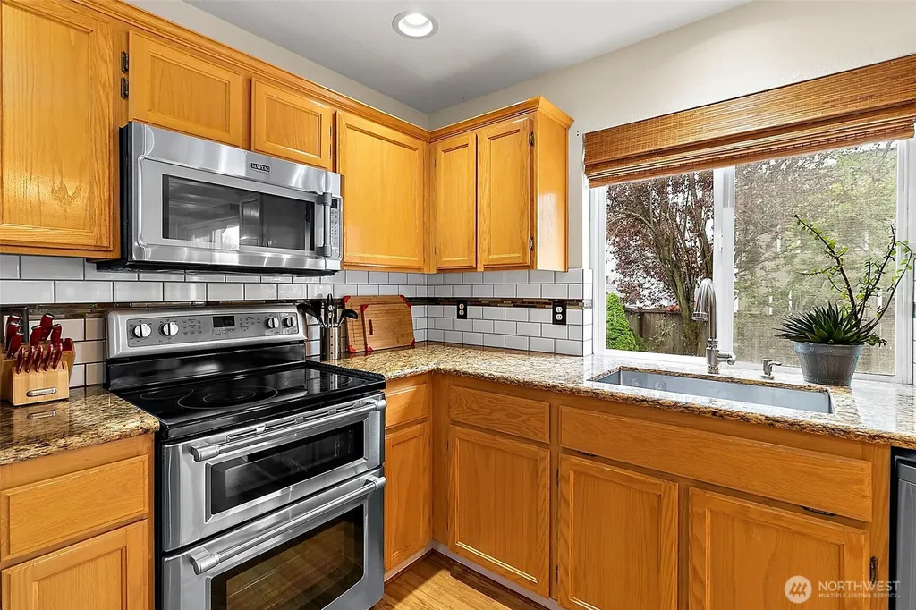 18812 93rd Avenue E Puyallup WA 98375