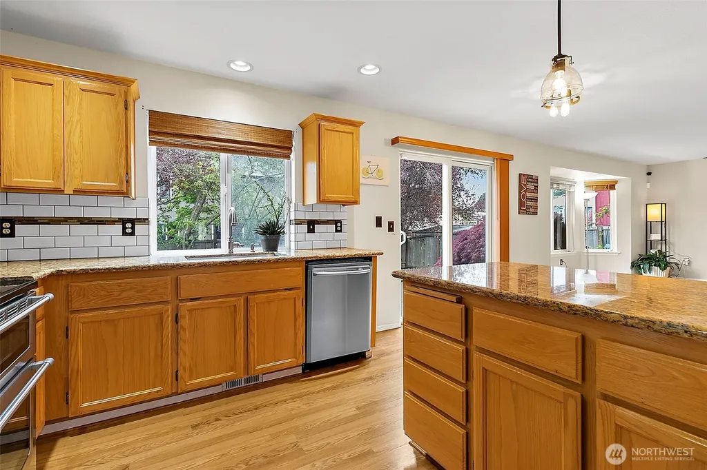 18812 93rd Avenue E Puyallup WA 98375