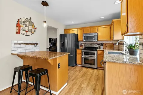 18812 93rd Avenue E Puyallup WA 98375